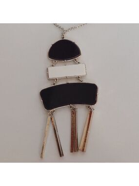 UNIQUE Statement Pendant Necklace Silver Tone Black and White Stone Black Onyx